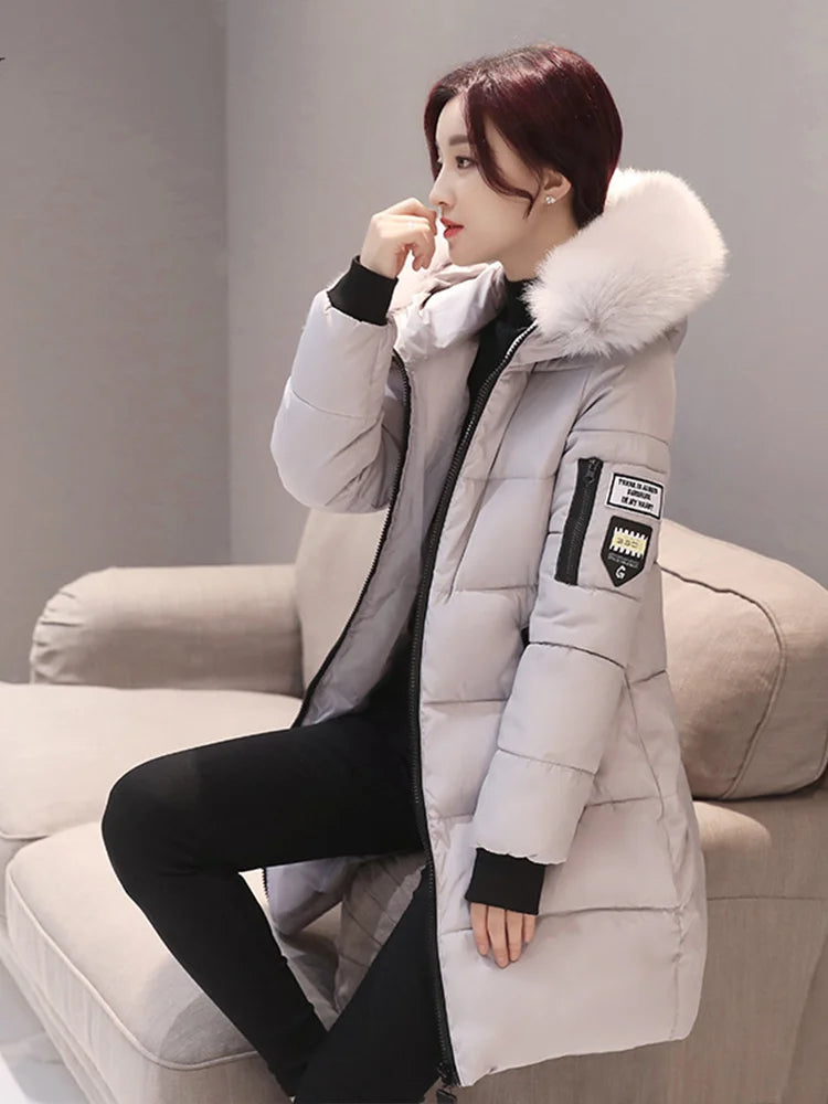 Elegant Fur-Collar Winter Parka