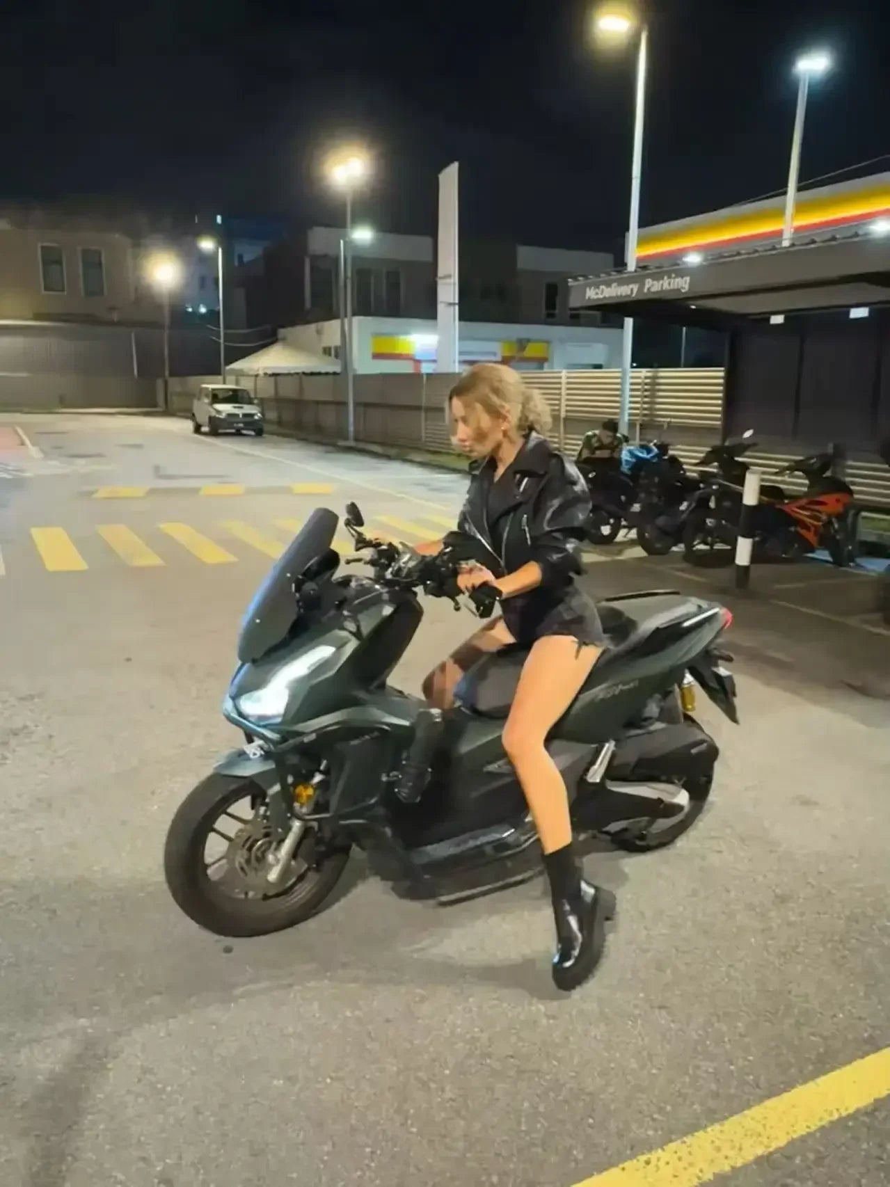 Female Retro Moto Jacket