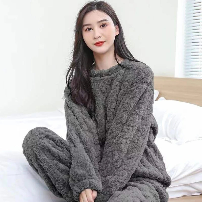 Women's Cozy Winter Pajama Set