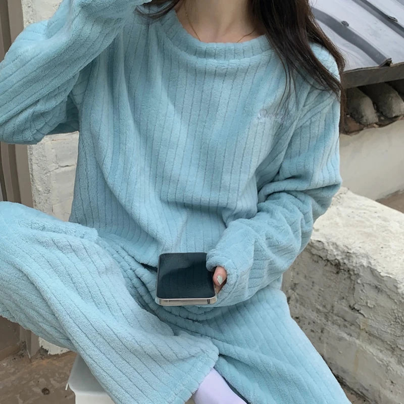 Women's Cozy Winter Pajama Set
