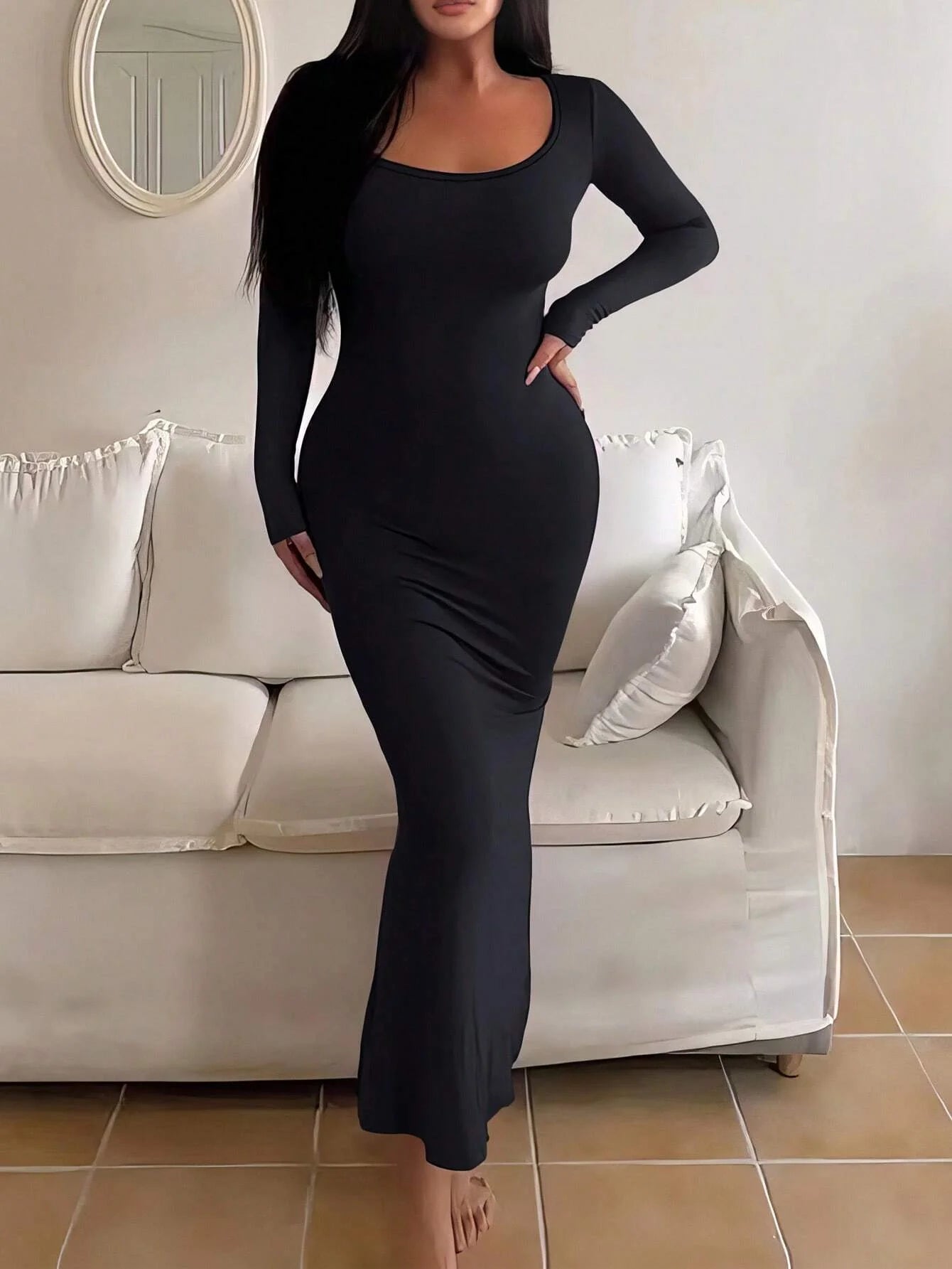 Women's Solid Color Bodycon Dress - Long Sleeve Scoop Neck